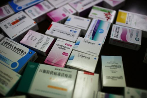 現(xiàn)場查獲的疫苗。