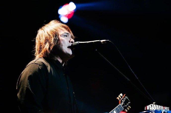 圖為伍佰演唱會現(xiàn)場。來源：伍佰微博